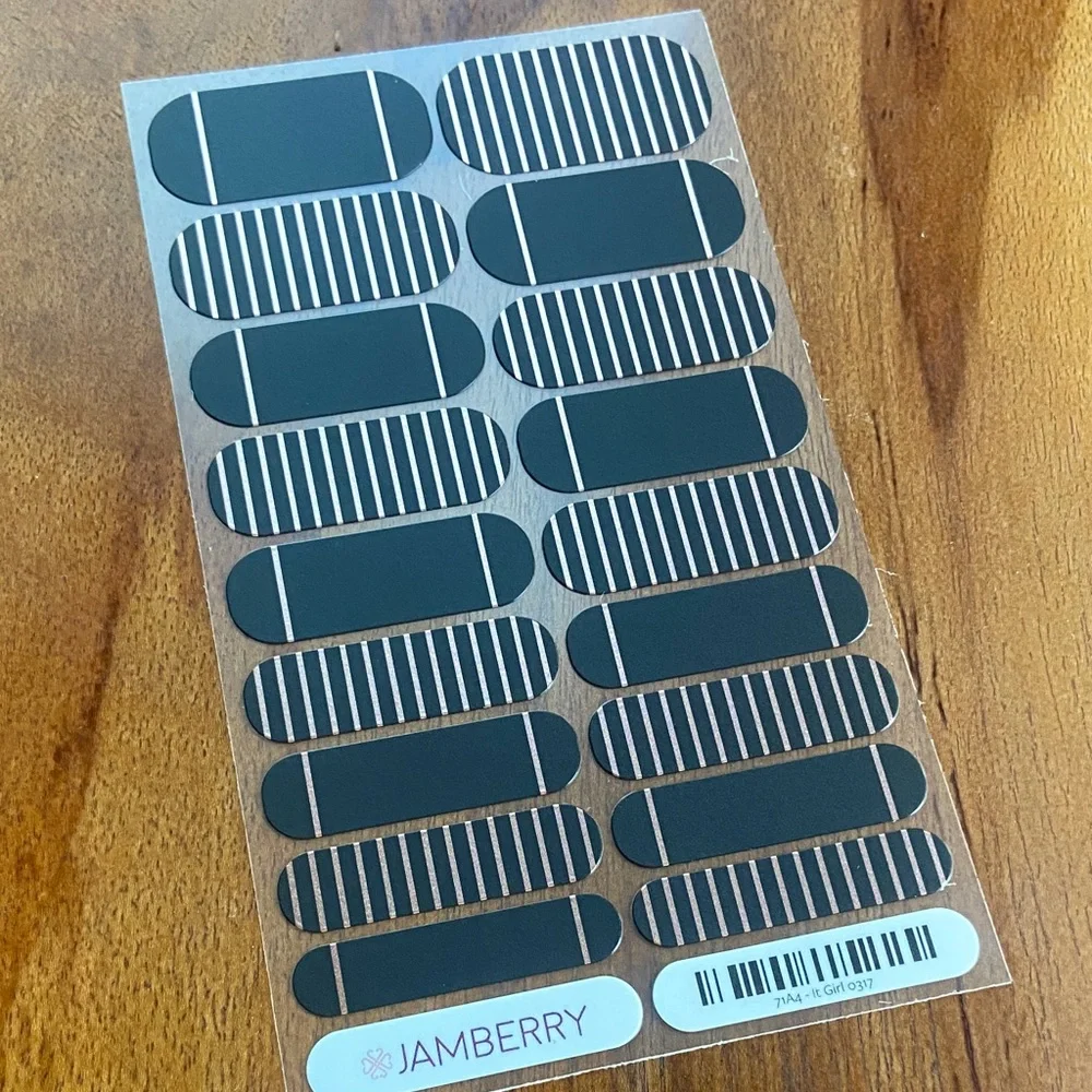Jamberry “It Girl” Nail Wraps